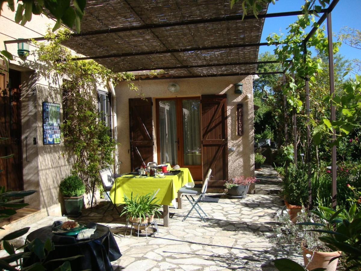 Apiflore Garéoult Exteriér fotografie